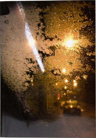 TAXI TAXI – book cover closed